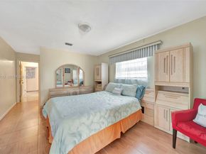 244 NW 43rd St, Miami FL 33127