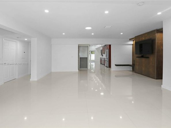 1429 Rodman St, Hollywood FL 33020