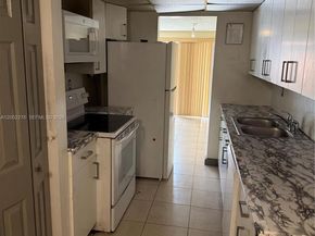 8024 NW 27th Ct, Sunrise FL 33322
