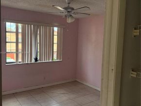 8024 NW 27th Ct, Sunrise FL 33322
