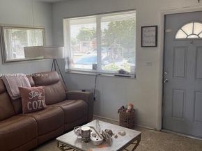 3430 SW 105th Ave, Miami FL 33165