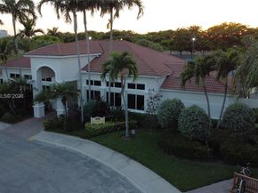 1085 River Birch St, Hollywood FL 33019