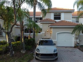 1085 River Birch St, Hollywood FL 33019