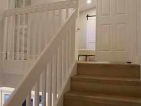 1085 River Birch St, Hollywood FL 33019