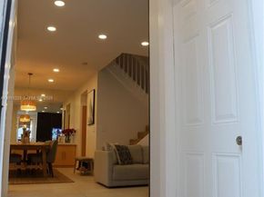 1085 River Birch St, Hollywood FL 33019