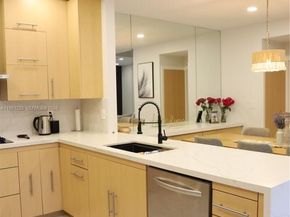 1085 River Birch St, Hollywood FL 33019