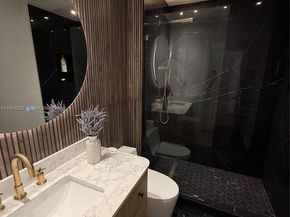 1085 River Birch St, Hollywood FL 33019