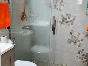 118 Gate Rd 165, Hollywood FL 33024