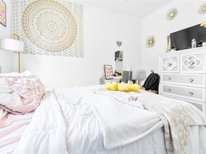 817 NE 211th St, Miami FL 33179