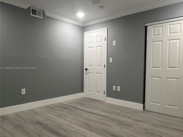 1001 Colony Point Cir 114, Pembroke Pines FL 33026