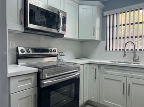 1001 Colony Point Cir 114, Pembroke Pines FL 33026