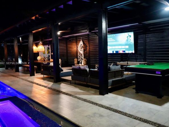 9351 SW 88th Ter, Miami FL 33176