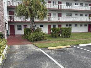 4140 NW 44th Ave 411, Lauderdale Lakes FL 33319