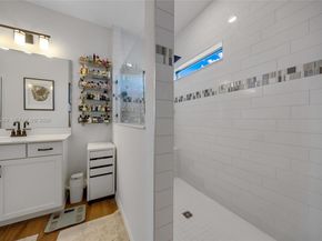 2454 Primrose Pl, Oakland Park FL 33309