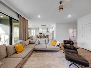 2454 Primrose Pl, Oakland Park FL 33309