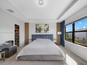 2454 Primrose Pl, Oakland Park FL 33309