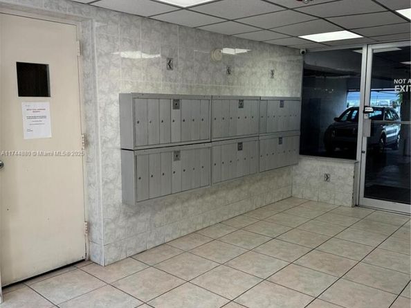 1225 NE 124th St 33A, North Miami FL 33161