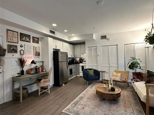 1244 Pennsylvania Ave 103, Miami Beach FL 33139