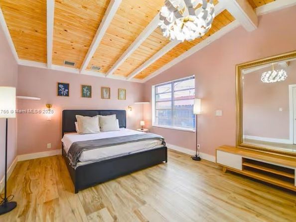 2443 Tortugas Ln, Fort Lauderdale FL 33312