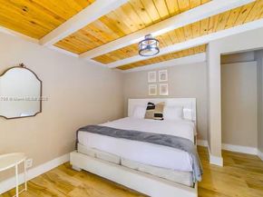 2443 Tortugas Ln, Fort Lauderdale FL 33312