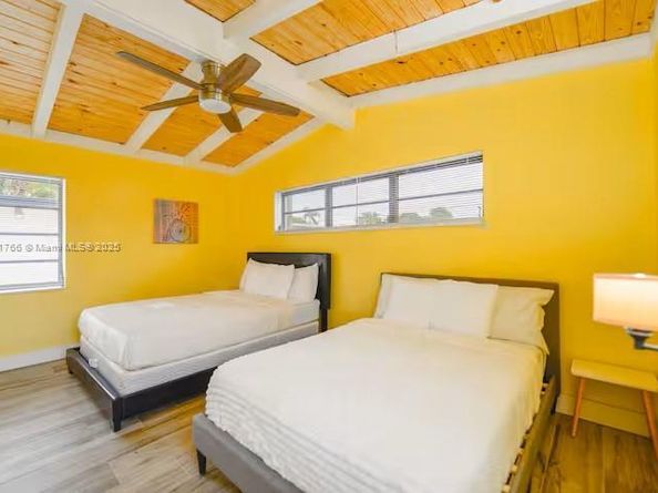 2443 Tortugas Ln, Fort Lauderdale FL 33312