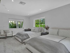 1050 Jefferson St, Hollywood FL 33019