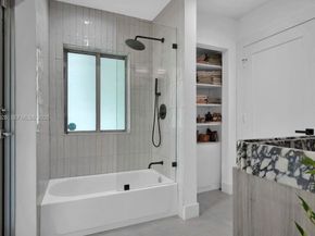 1050 Jefferson St, Hollywood FL 33019