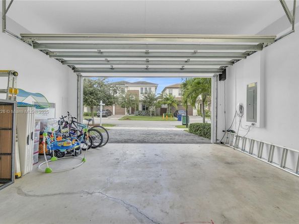 15288 SW 176th Ter, Miami FL 33187