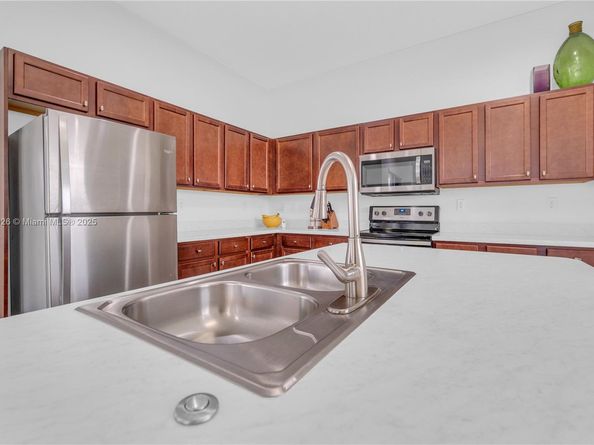 15288 SW 176th Ter, Miami FL 33187