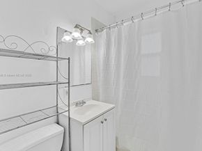 205 NW 84th St 205, Miami FL 33150