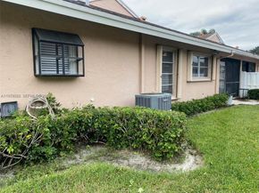 8089 Sweetbriar Way, Boca Raton FL 33496