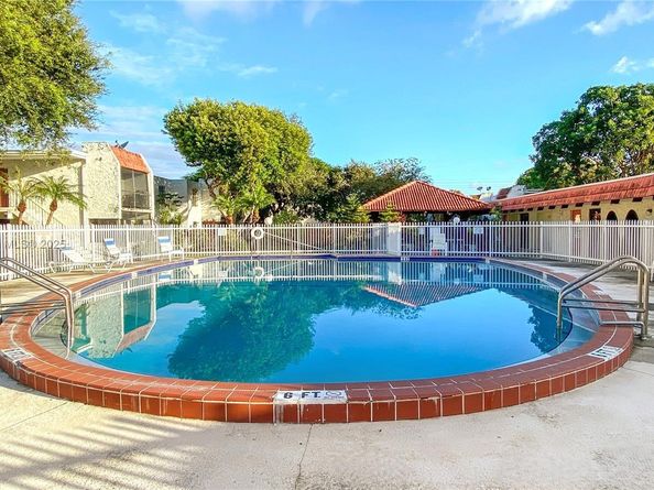 8701 SW 141st St B4, Palmetto Bay FL 33176