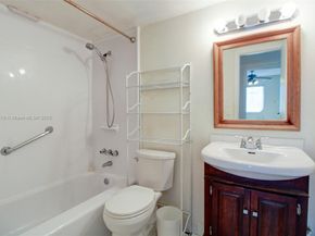 8701 SW 141st St B4, Palmetto Bay FL 33176