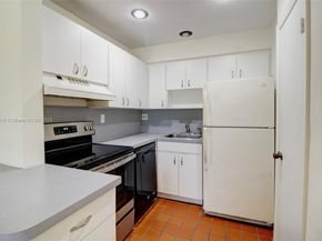 8701 SW 141st St B4, Palmetto Bay FL 33176