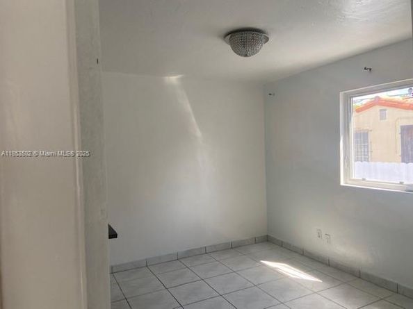 3011 NW 1st St, Miami FL 33125