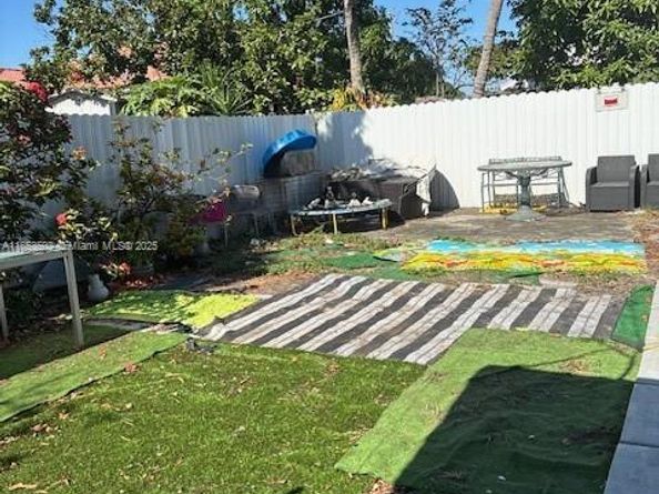3011 NW 1st St, Miami FL 33125