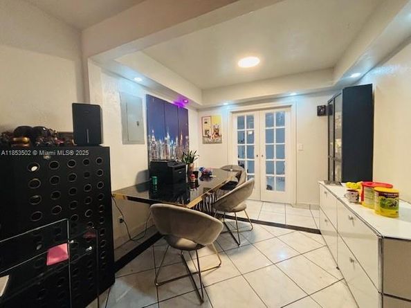 3011 NW 1st St, Miami FL 33125
