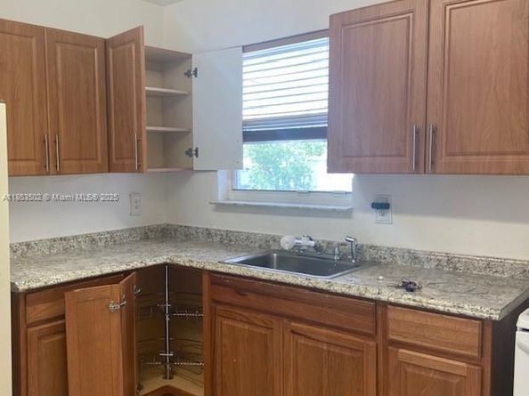 3011 NW 1st St, Miami FL 33125