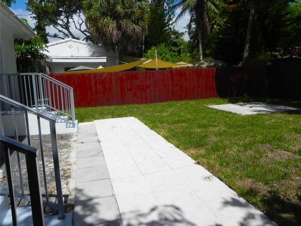 Undisclosed Address #A11827085, Miami FL 33138