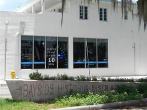 Undisclosed Address #A11827085, Miami FL 33138