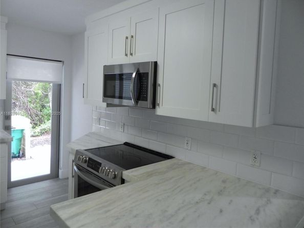 Undisclosed Address #A11827085, Miami FL 33138