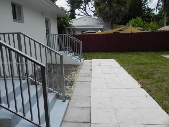 Undisclosed Address #A11827085, Miami FL 33138