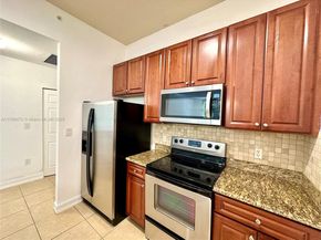 3001 NE 185th St 336, Aventura FL 33180