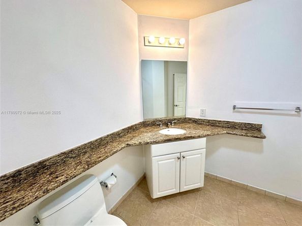 3001 NE 185th St 336, Aventura FL 33180