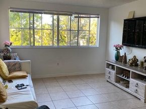 6195 NW 186th St 309, Hialeah FL 33015