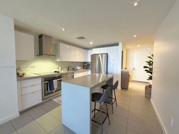 1600 NE 1st Ave 1014, Miami FL 33132