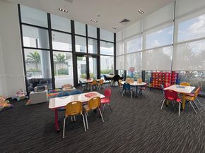 1600 NE 1st Ave 1014, Miami FL 33132