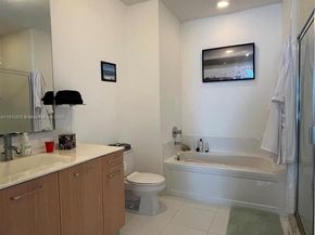 313 NE 2nd St 802, Fort Lauderdale FL 33301