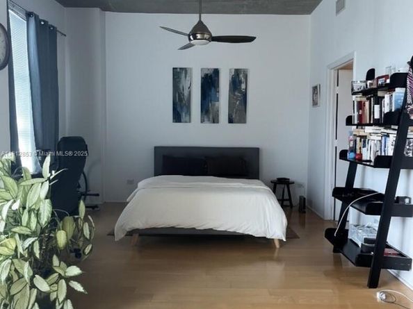 313 NE 2nd St 802, Fort Lauderdale FL 33301