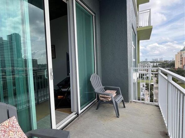 313 NE 2nd St 802, Fort Lauderdale FL 33301